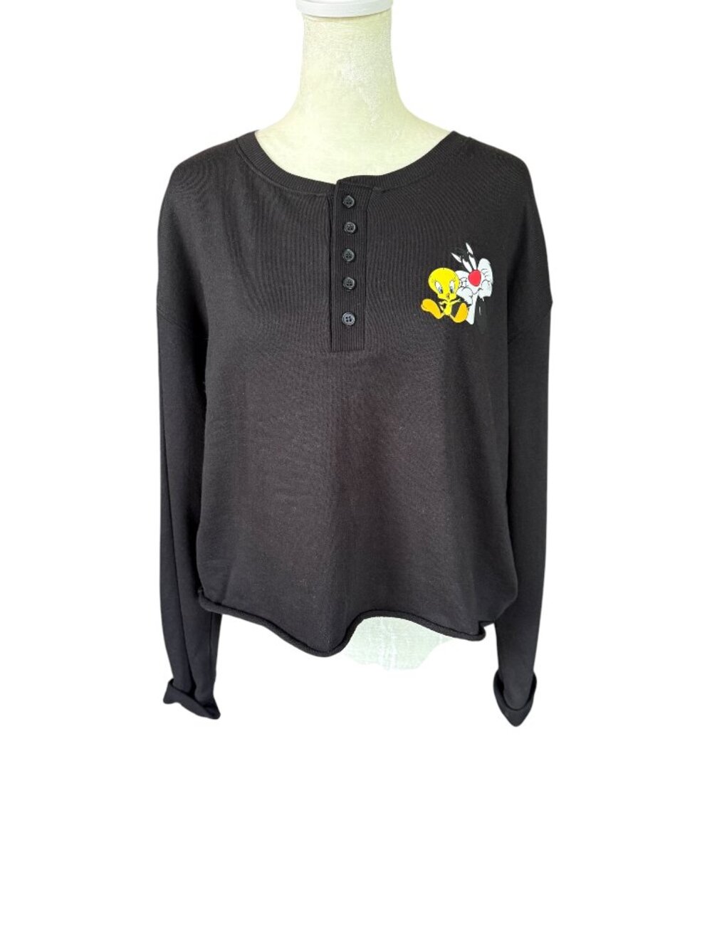 Looney Tunes women's black long sleeve quarter button placket shirt size XL